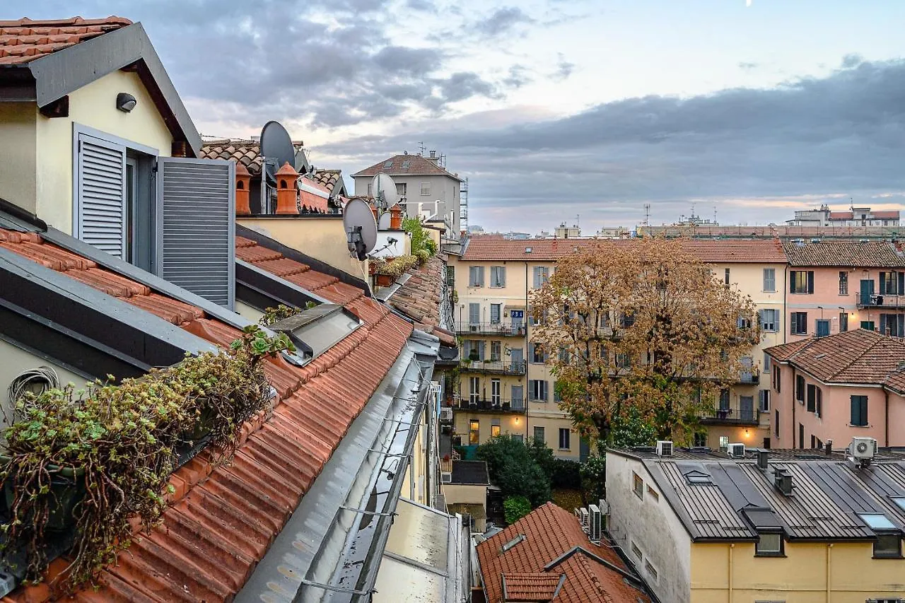 Duomo - Pt.Romana - Bocconi Top Floor Apartment Milan 0*,  Italy