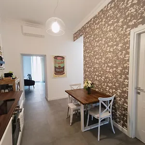https://la-tua-casa-a-piazza-del-popolo.it-romehotels.com